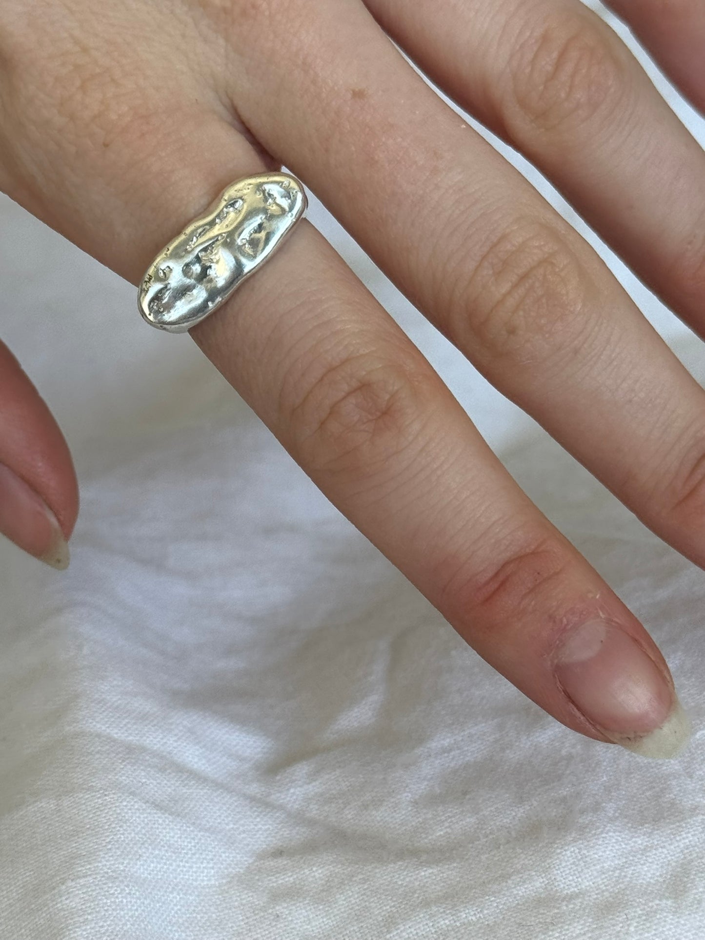 Molten Everyday Signet